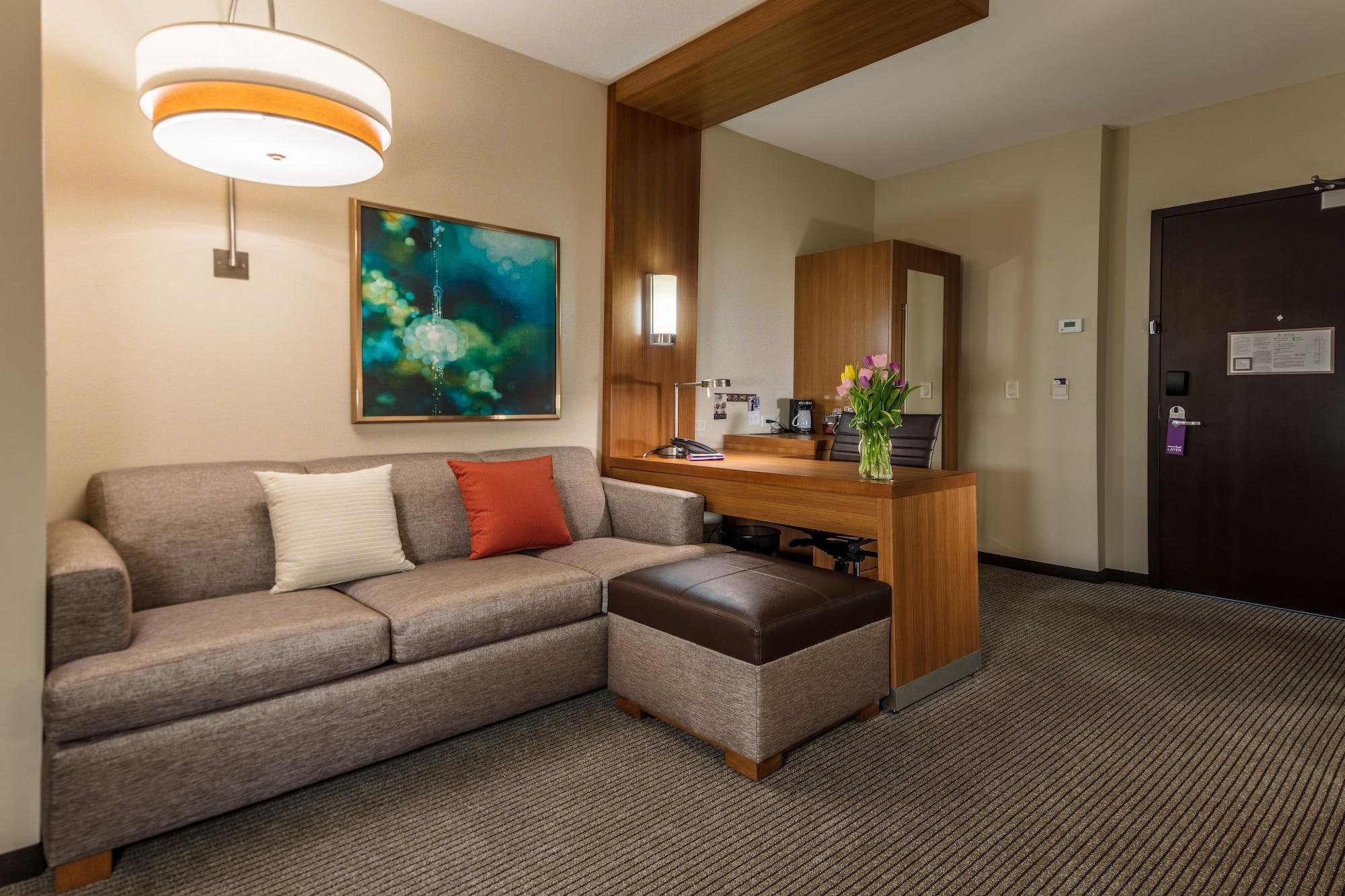 Hyatt Place Delano Exterior photo